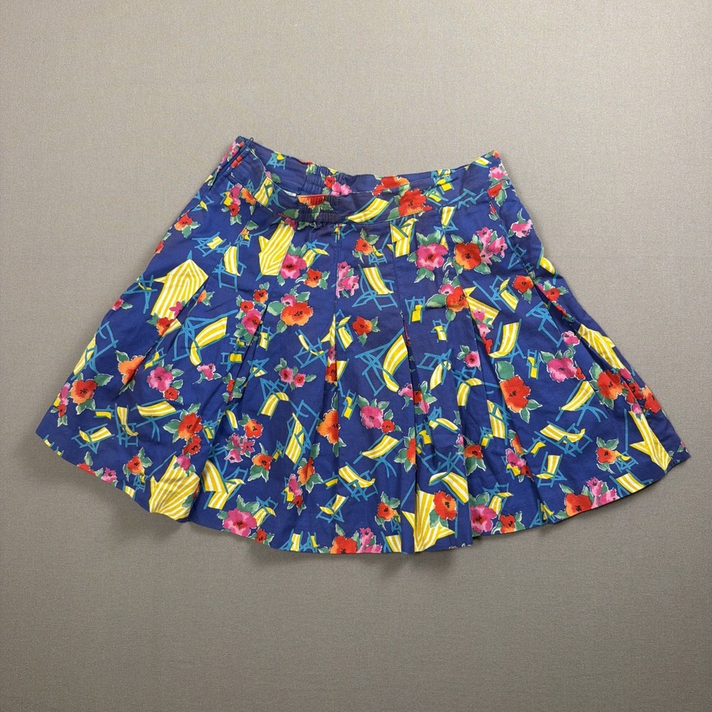 Vintage Darlyn women's sz. 8 colorful, Flora  mini skirt. Fun